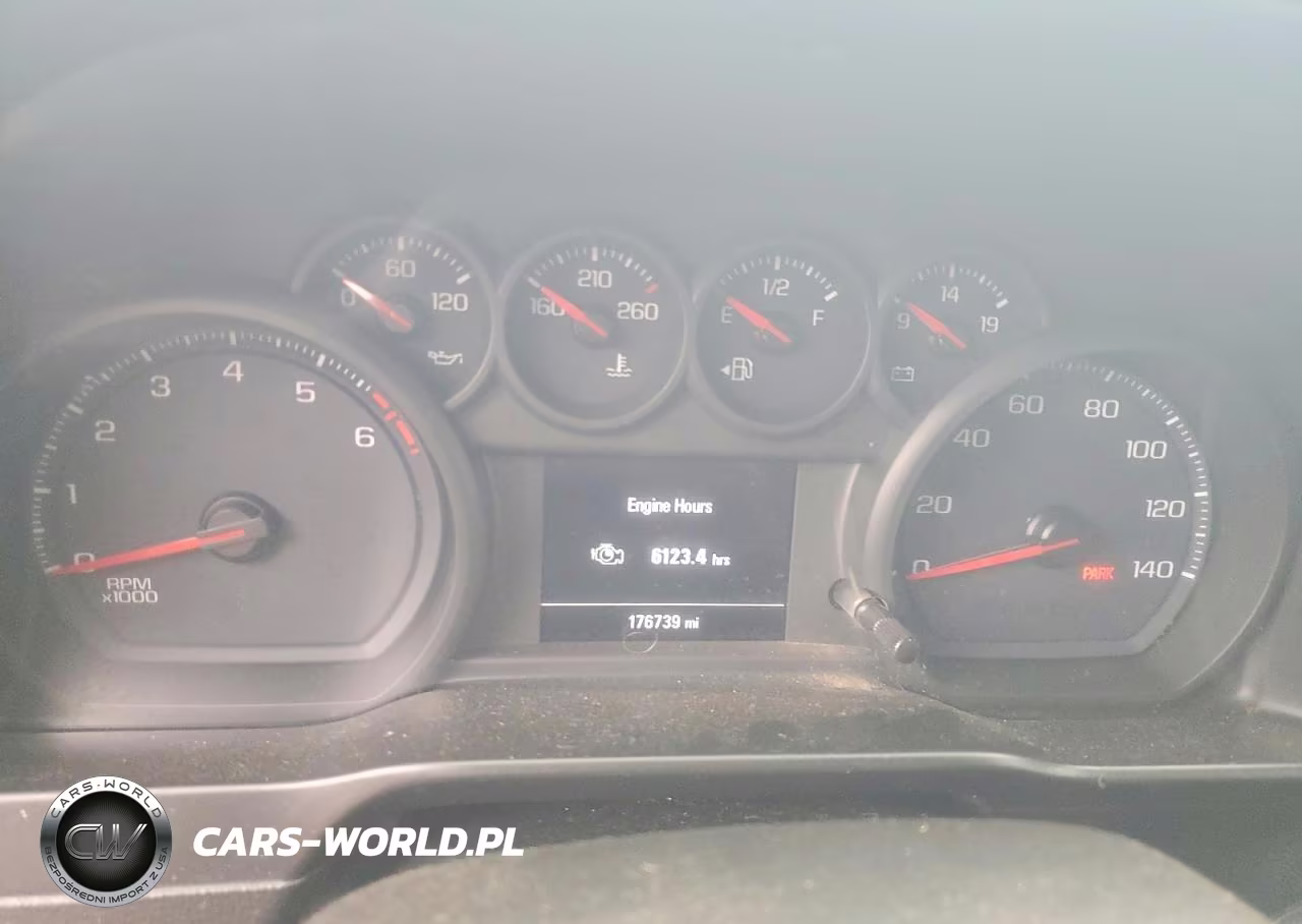 2019 Chevrolet Silverado K1500 VIN:1GCRYAEF0KZ245849 - 9