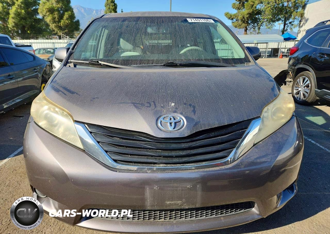 2011 Toyota Sienna Le VIN:5TDKK3DC1BS032965 - 5