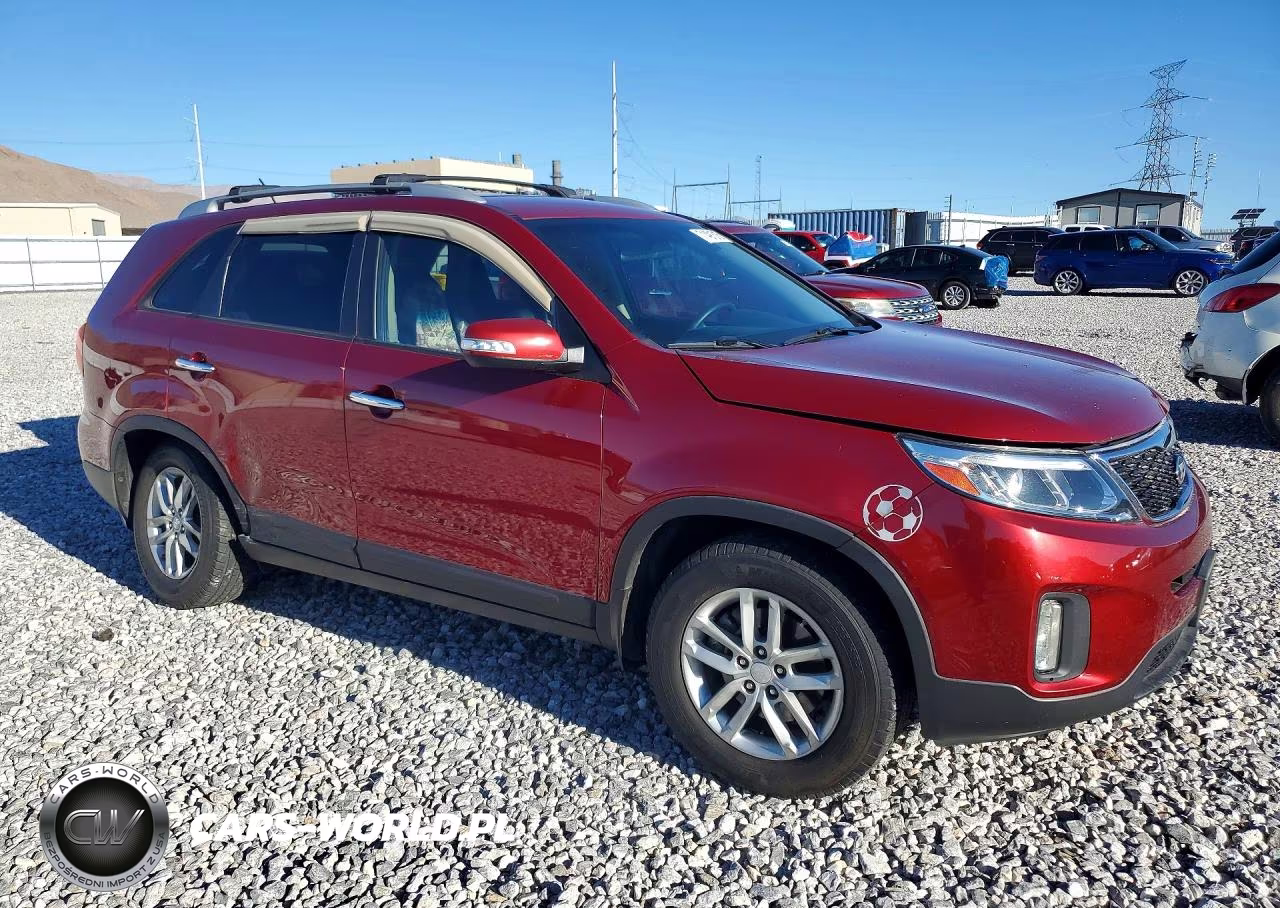 2014 Kia Sorento Lx VIN:5XYKT4A79EG484769 - 4