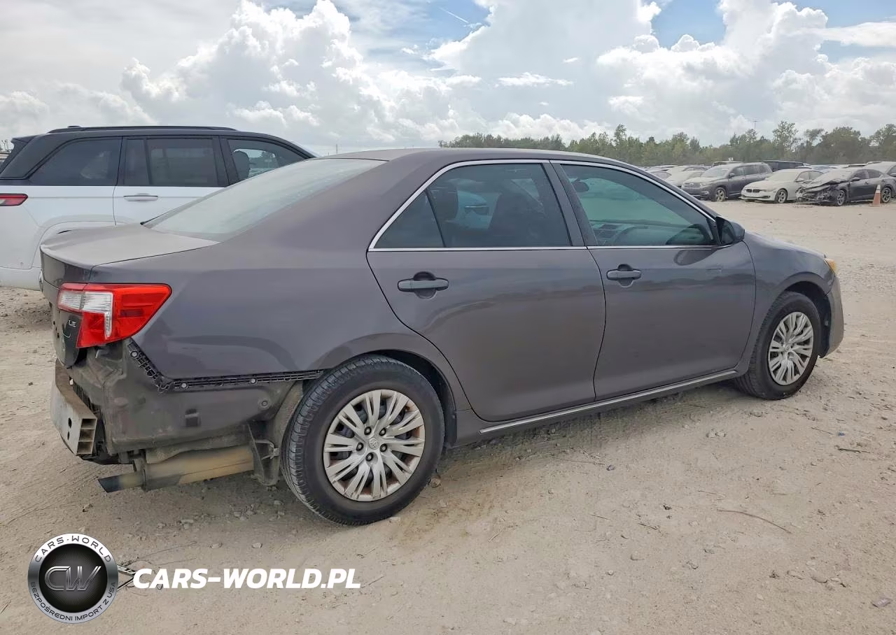 2014 Toyota Camry Le VIN:4T4BF1FK0ER366290 - 3