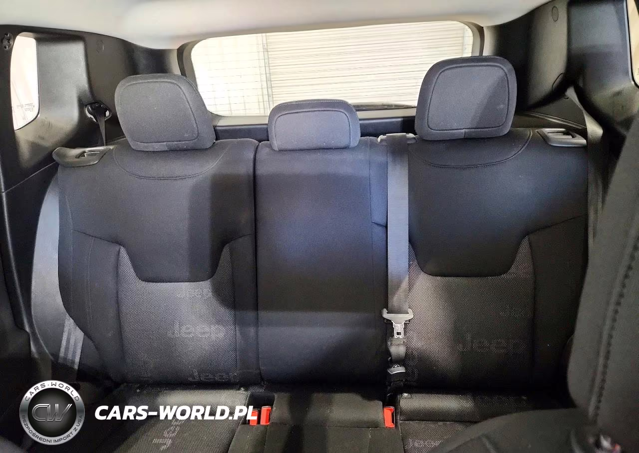 2015 Jeep Renegade Latitude VIN:ZACCJBBT1FPB88284 - 10