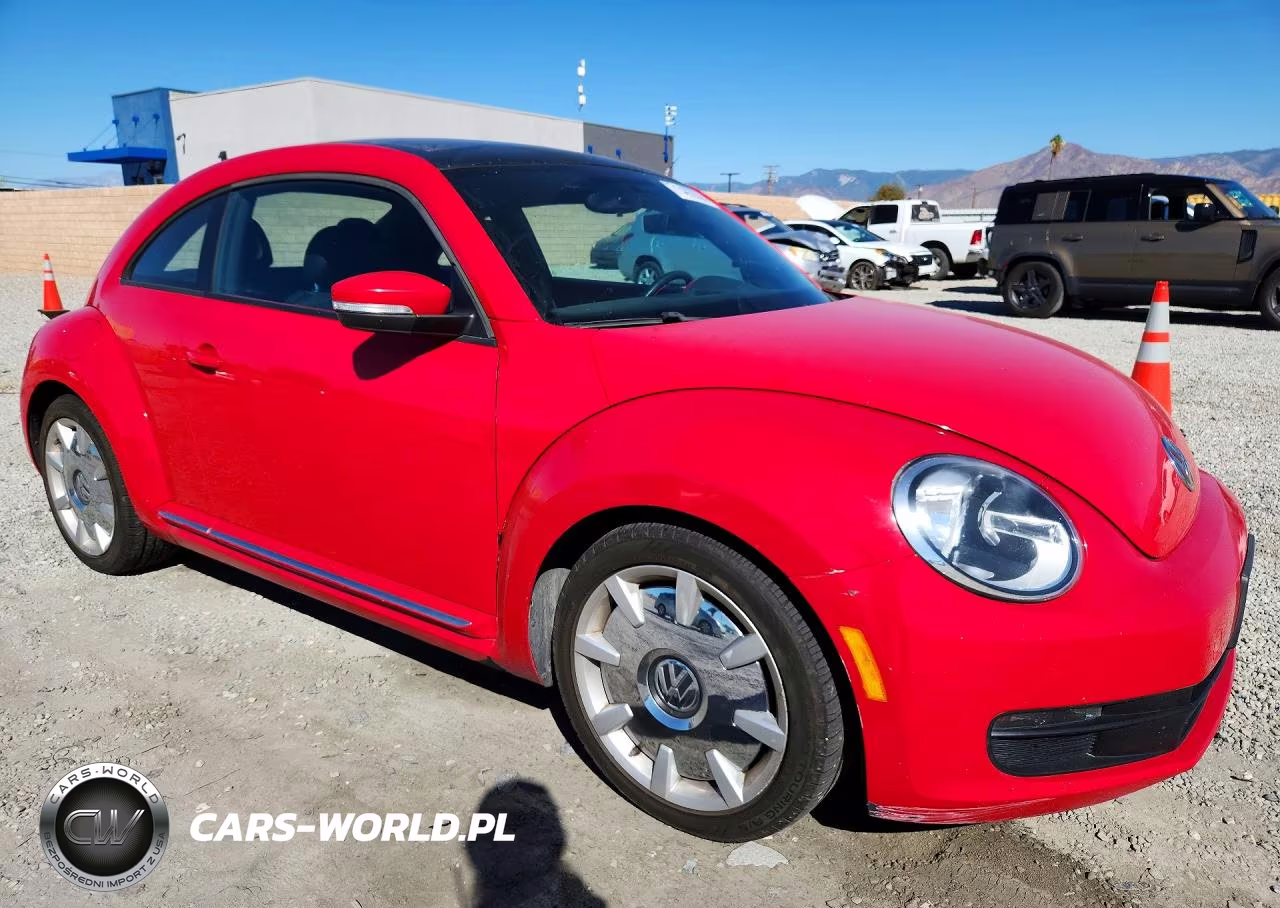 2012 Volkswagen Beetle VIN:3VWJP7AT4CM660364 - 4