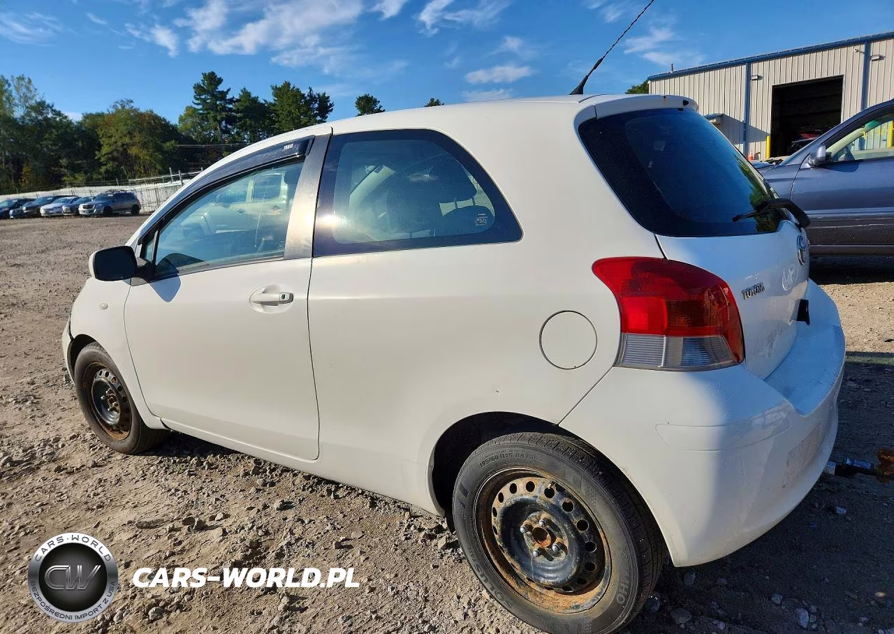 2010 Toyota Yaris Base VIN:JTDJT4K30A5319073 - 2