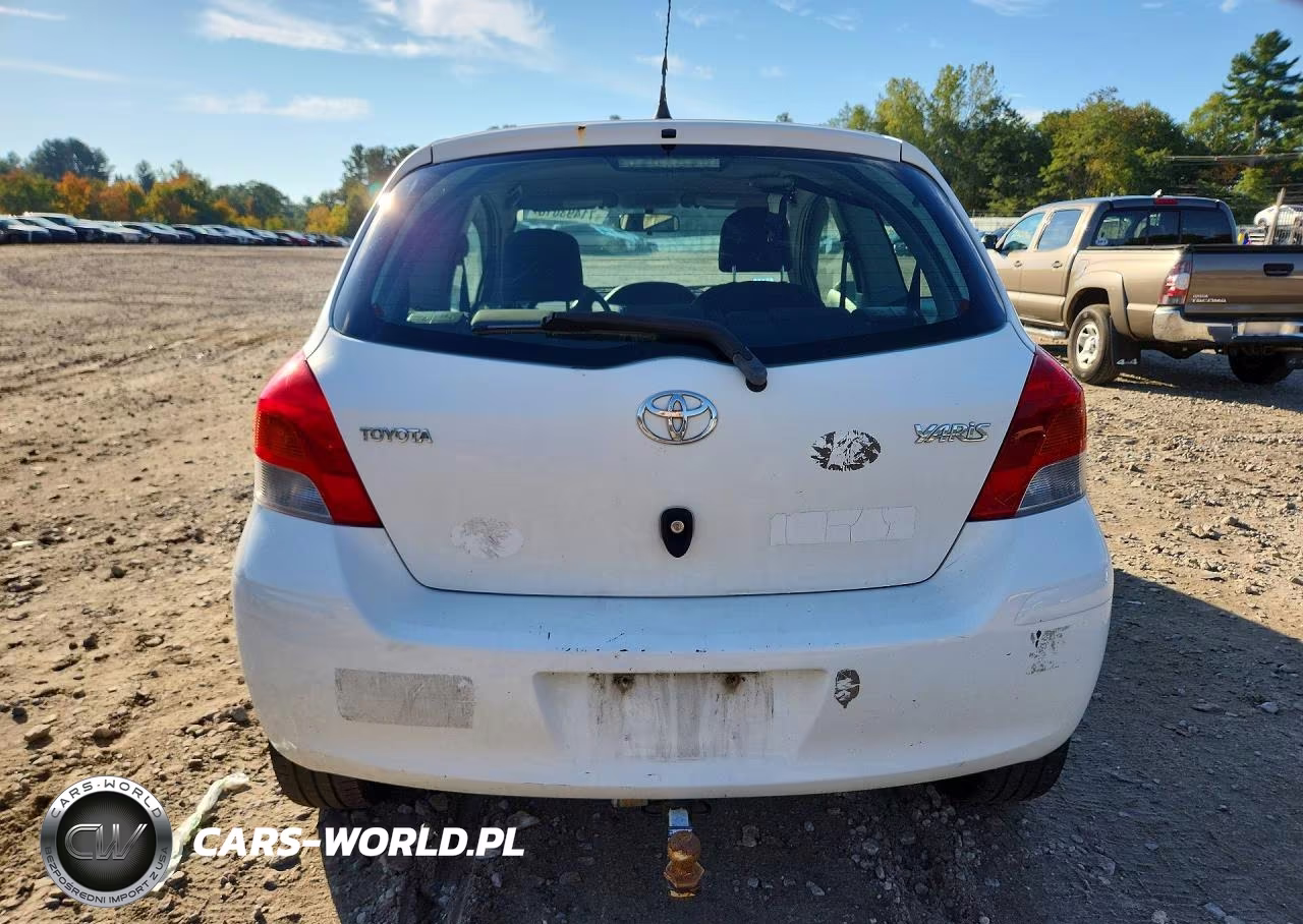 2010 Toyota Yaris Base VIN:JTDJT4K30A5319073 - 6