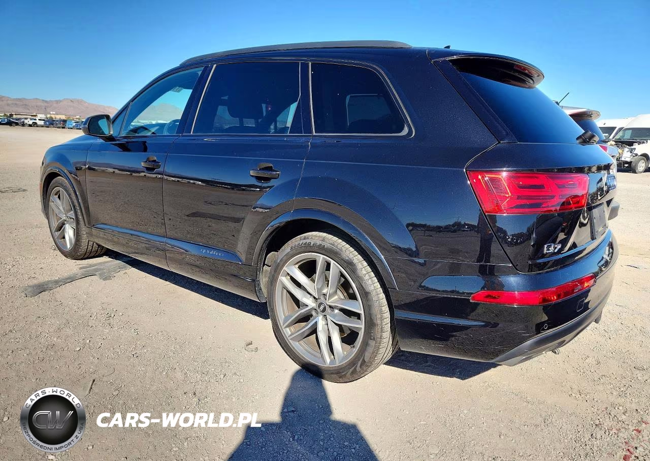 2017 Audi Q7 Prestige VIN:WA1VAAF78HD057008 - 2