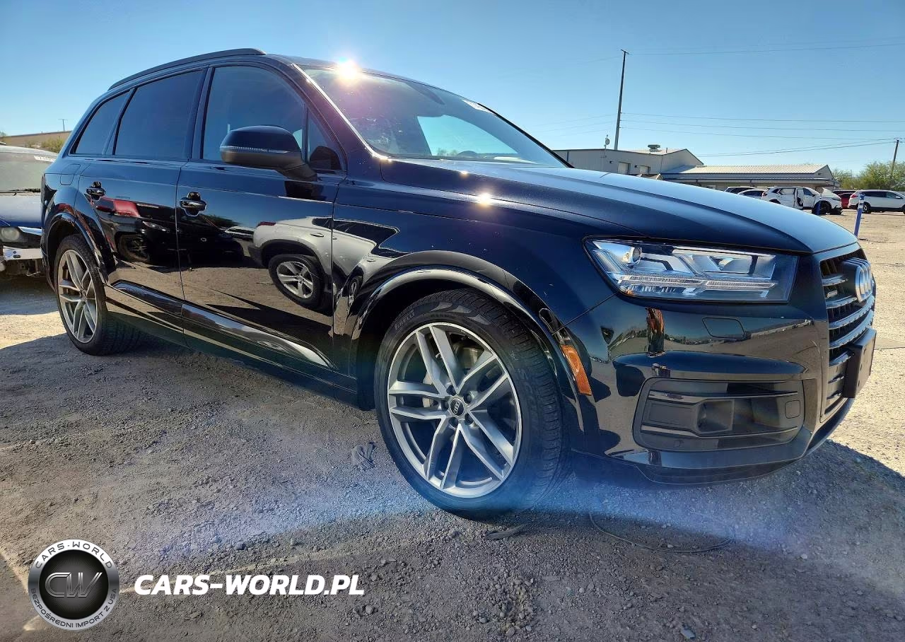 2017 Audi Q7 Prestige VIN:WA1VAAF78HD057008 - 4
