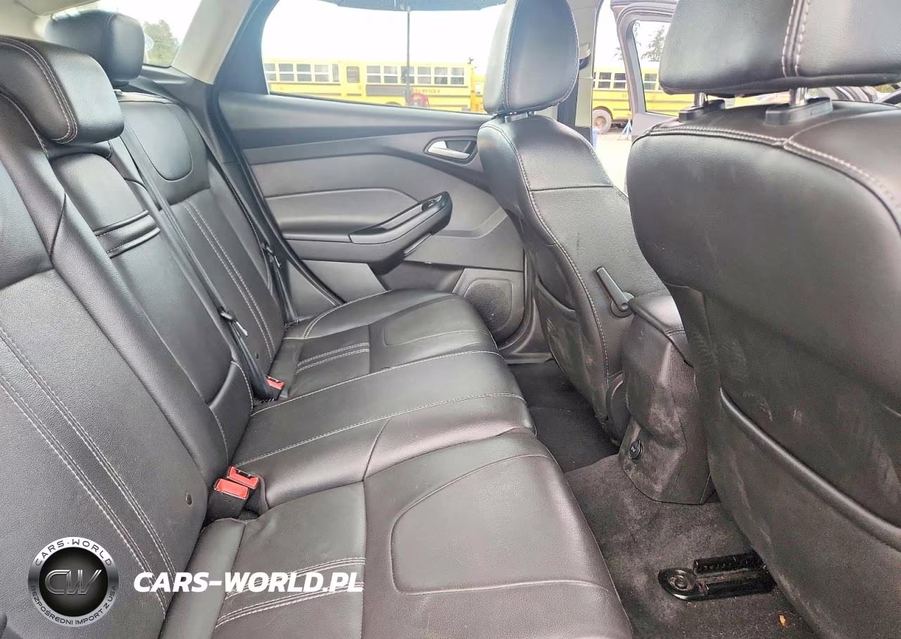 2013 Ford Focus Se VIN:1FADP3K24DL363618 - 10