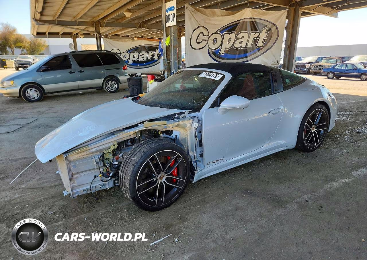 2025 Porsche 911 Targa 4 Gts