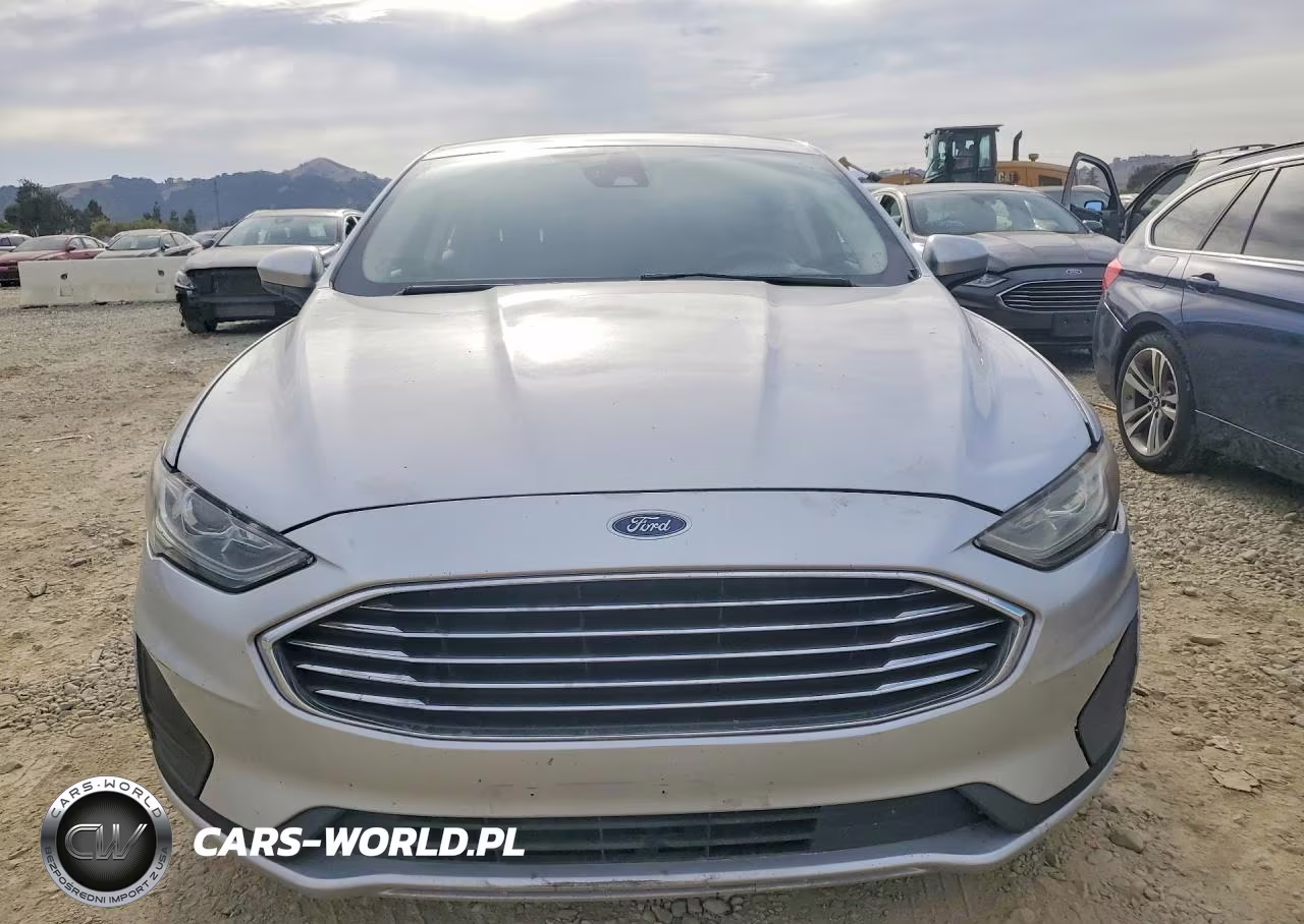 2019 Ford Fusion Se VIN:3FA6P0LU9KR225742 - 5