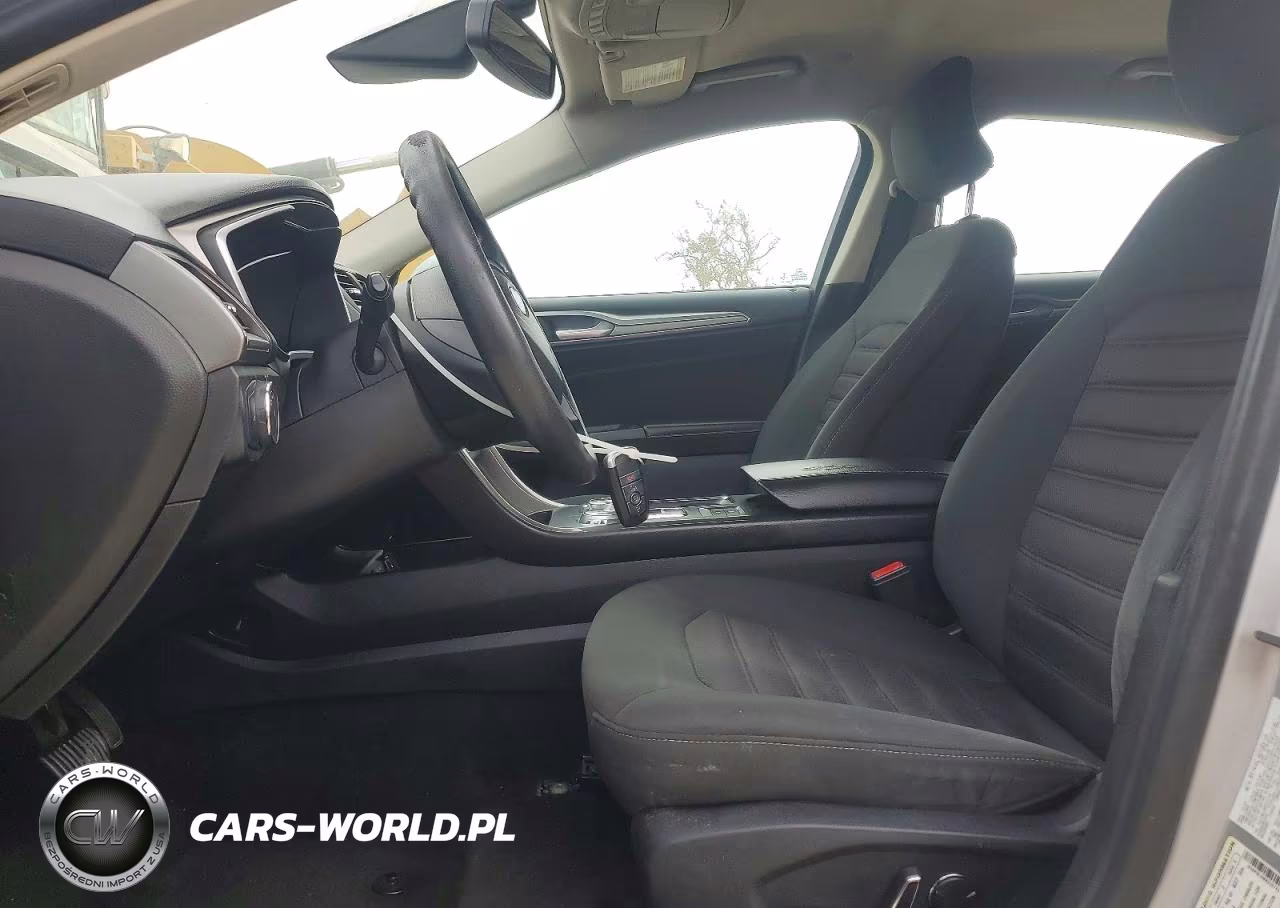 2019 Ford Fusion Se VIN:3FA6P0LU9KR225742 - 7