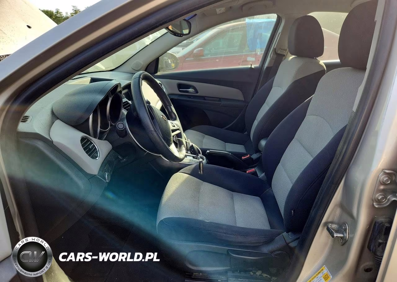 2014 Chevrolet Cruze Ls VIN:1G1PA5SG7E7221802 - 7