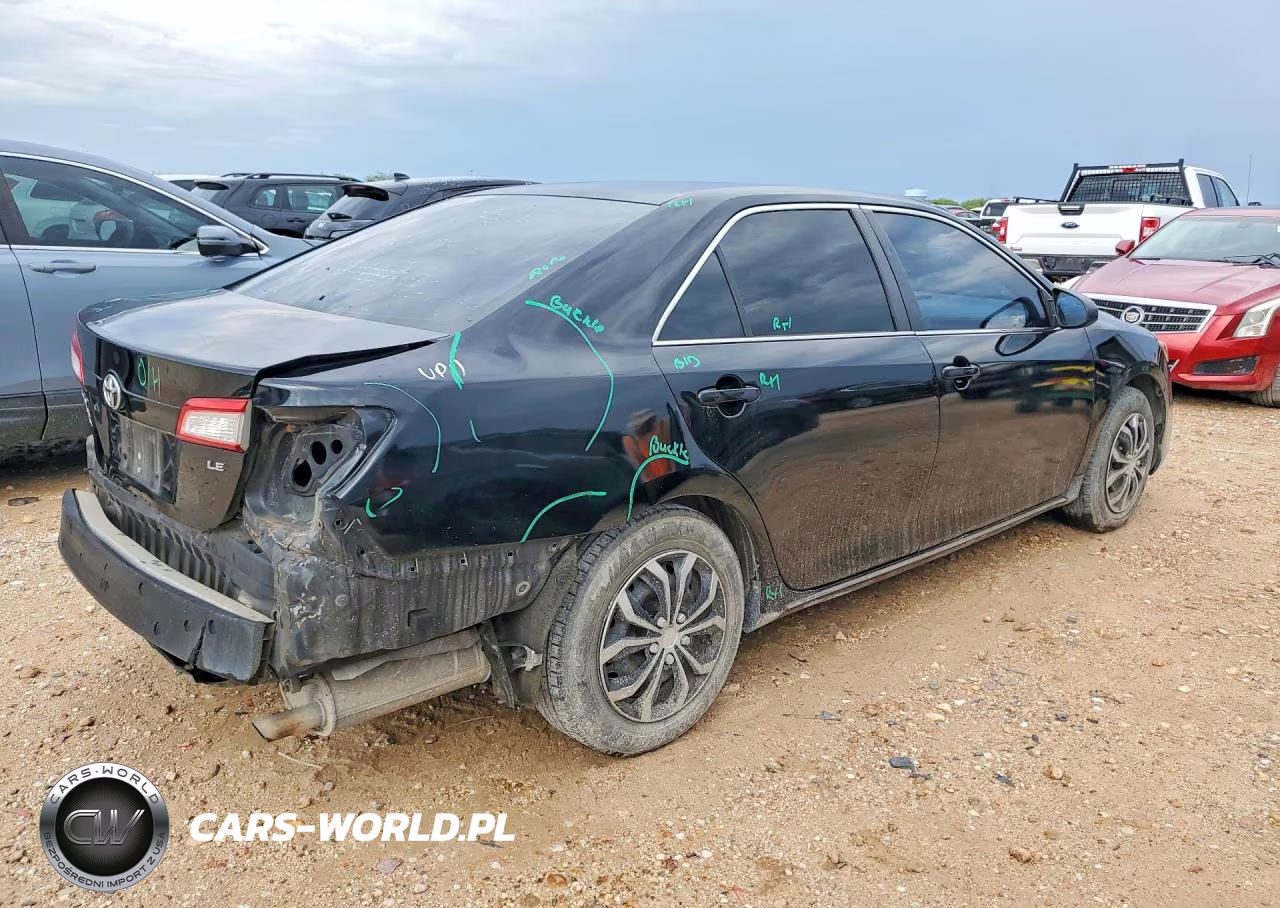 2013 Toyota Camry Le VIN:4T4BF1FK3DR286240 - 3