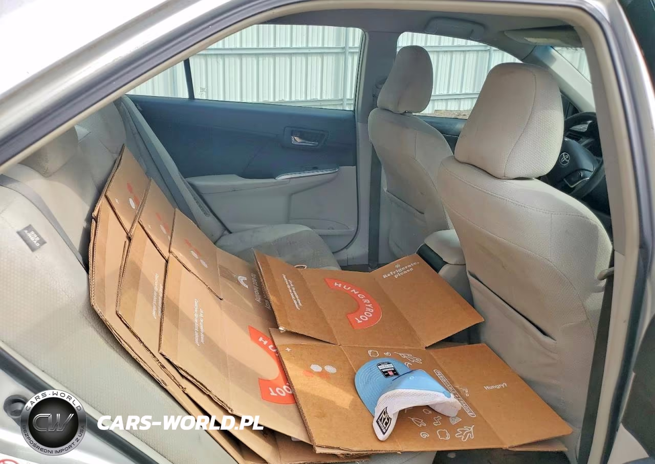 2013 Toyota Camry Hybrid Le VIN:4T1BD1FK3DU093957 - 10