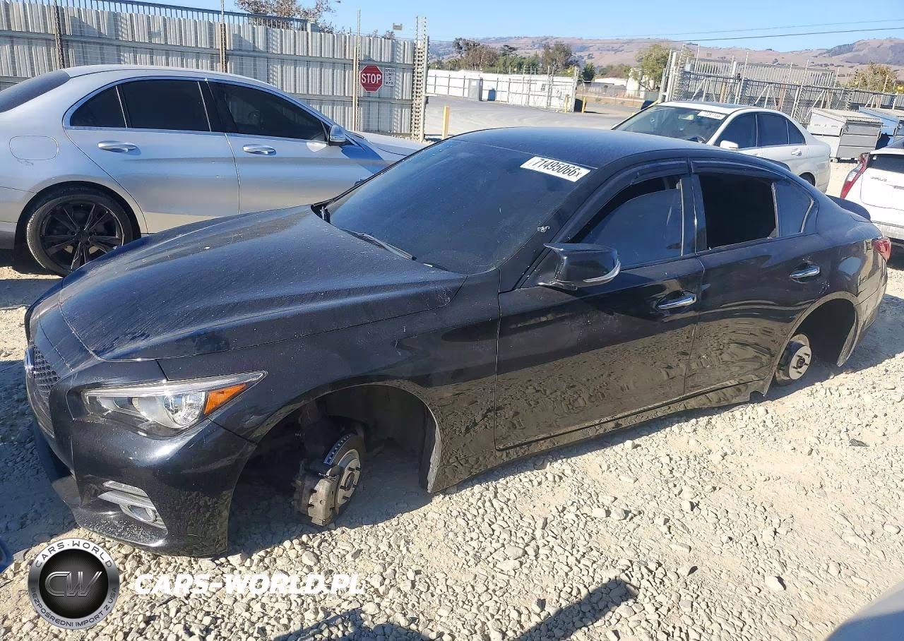 2015 Infiniti Q50 Base