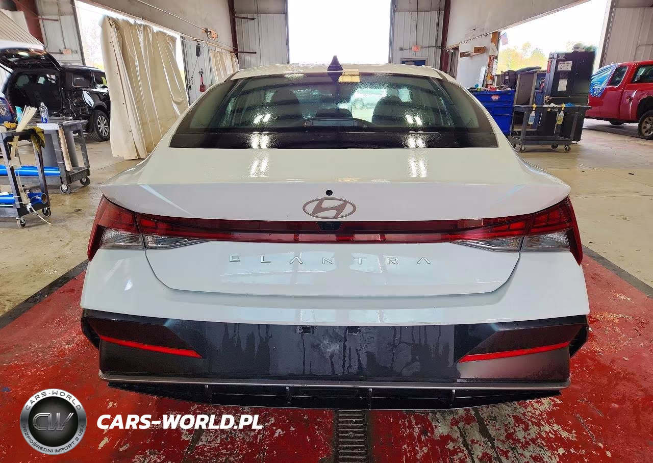 2025 Hyundai Elantra Sel VIN:KMHLS4DG0SU925312 - 6