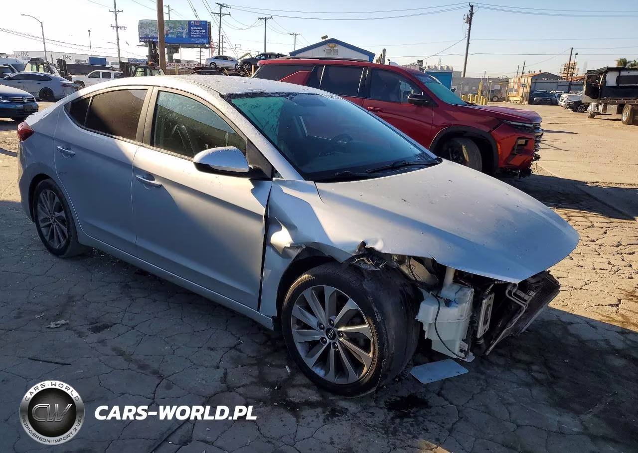 2017 Hyundai Elantra Se VIN:5NPD74LF8HH099685 - 4