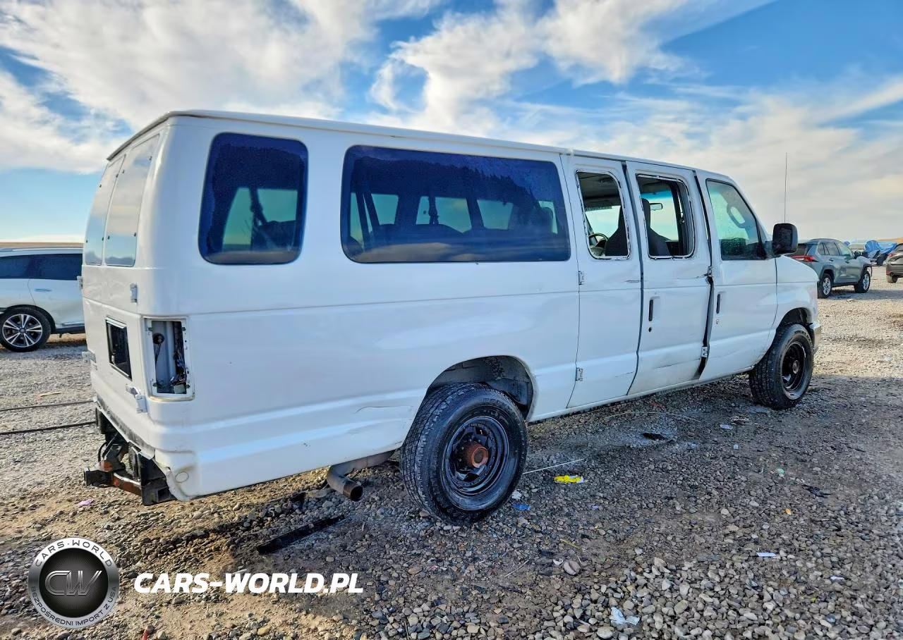 2011 Ford Econoline E350 Super Duty Wagon VIN:1FBSS3BL6BDA33810 - 3
