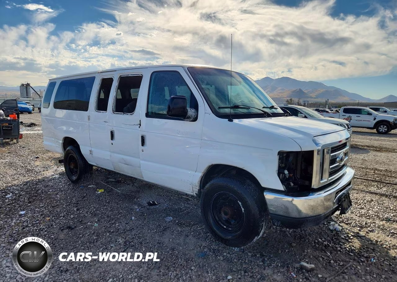 2011 Ford Econoline E350 Super Duty Wagon VIN:1FBSS3BL6BDA33810 - 4
