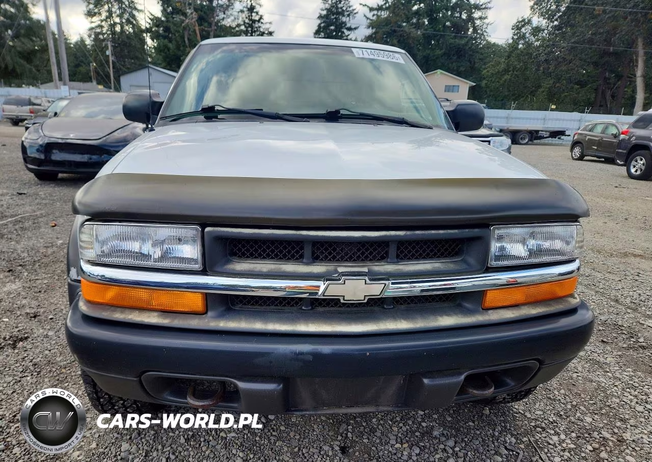 2000 Chevrolet S Truck S10 VIN:1GCCT19W7Y8245442 - 5