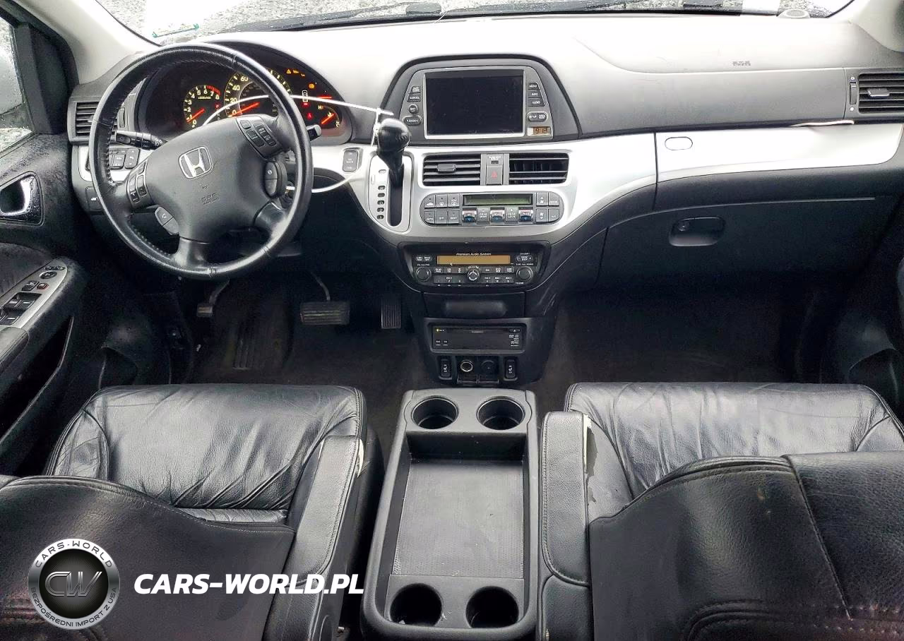 2010 Honda Odyssey Touring VIN:5FNRL3H93AB108800 - 8