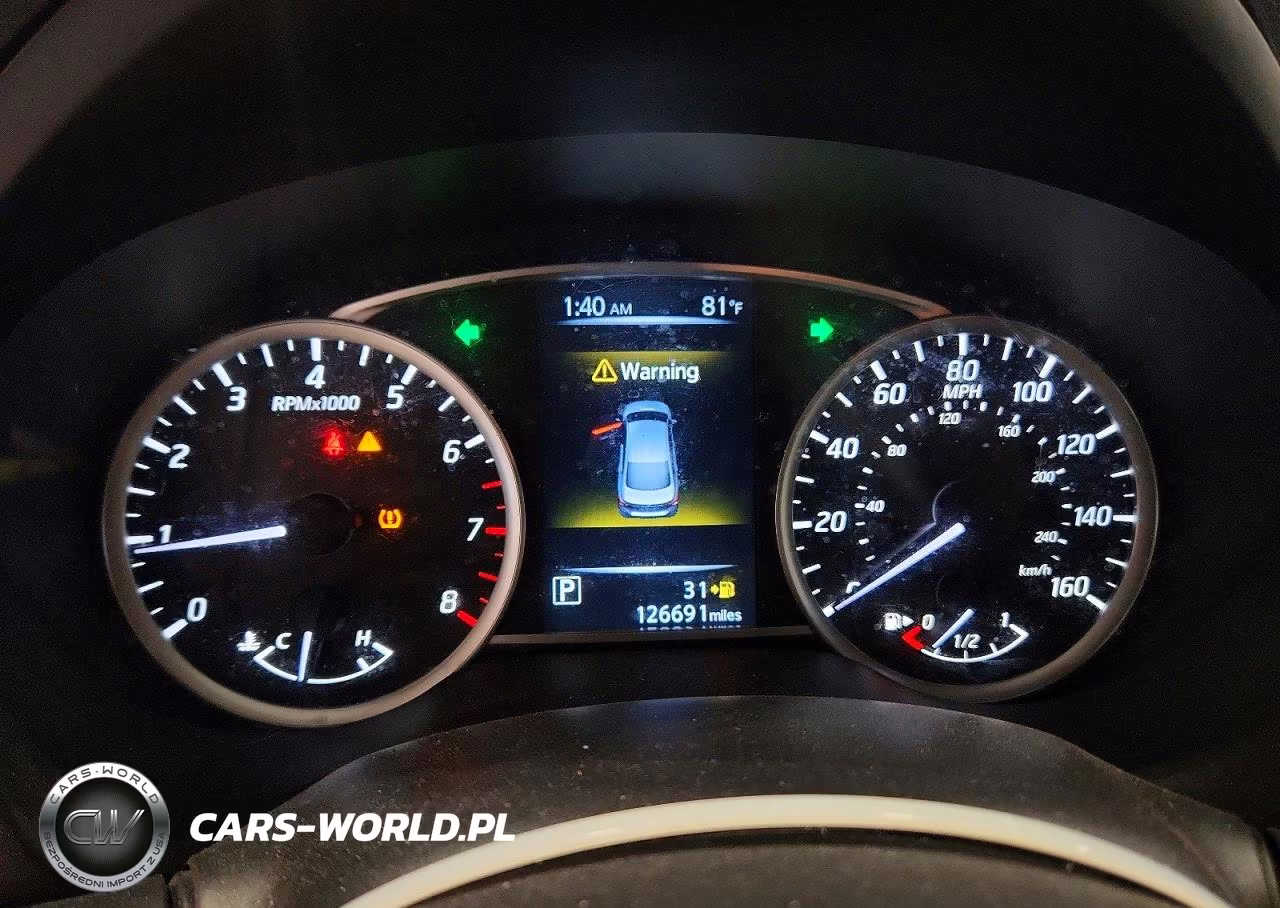 2017 Nissan Sentra Sv VIN:3N1AB7AP3HL644029 - 9