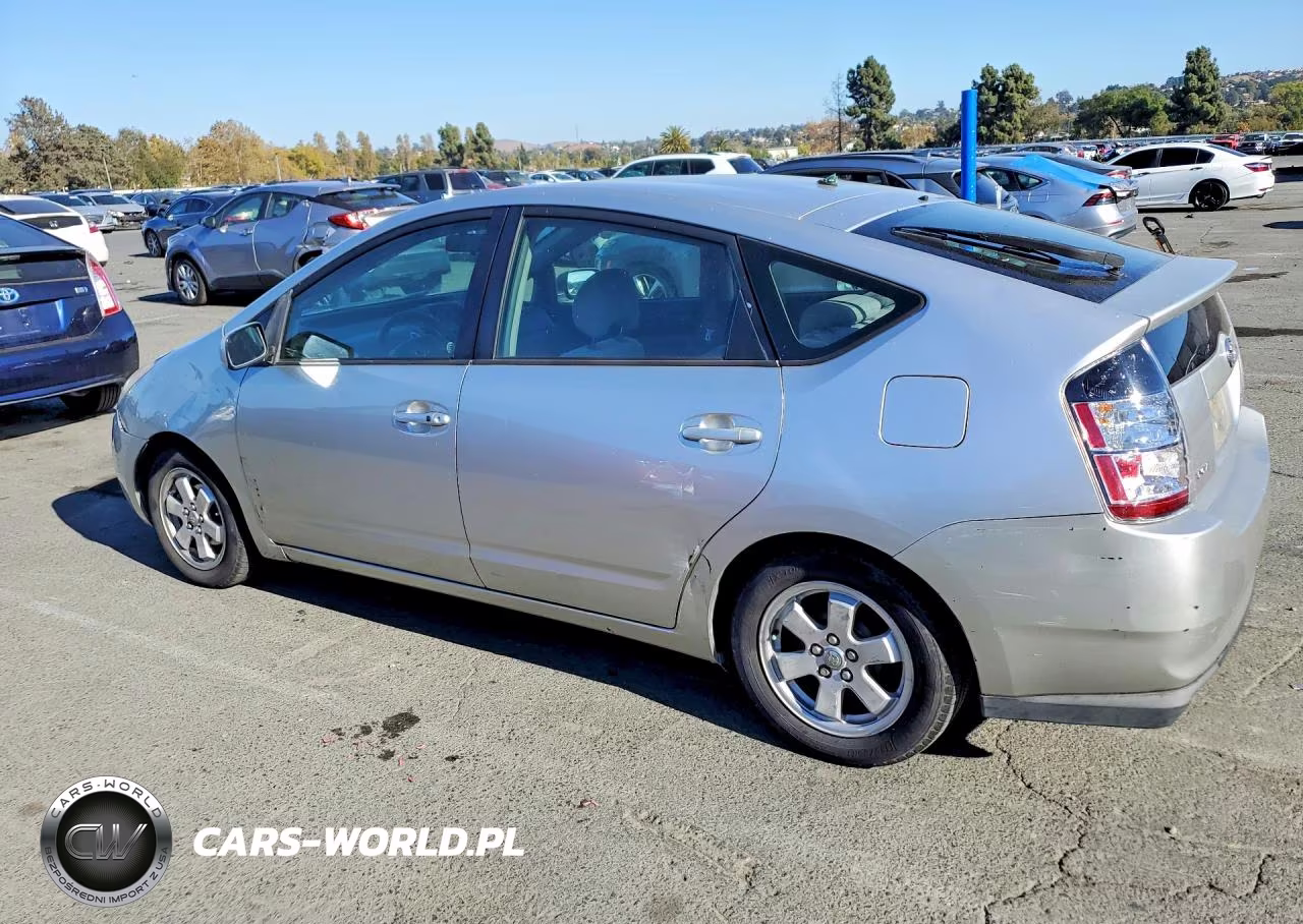 2004 Toyota Prius Base VIN:JTDKB20U640007137 - 2