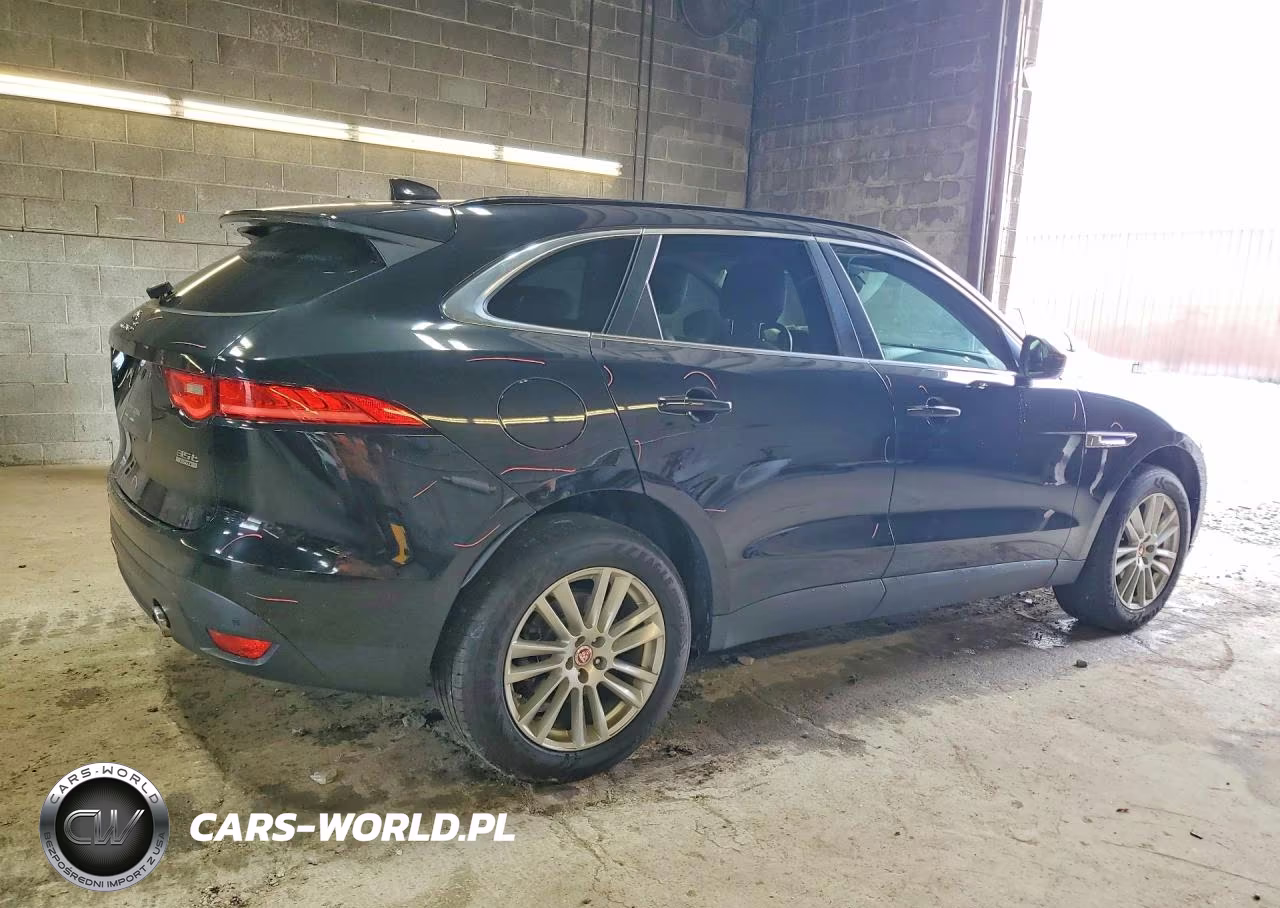 2017 Jaguar F-Pace Prestige VIN:SADCK2BV0HA070409 - 3