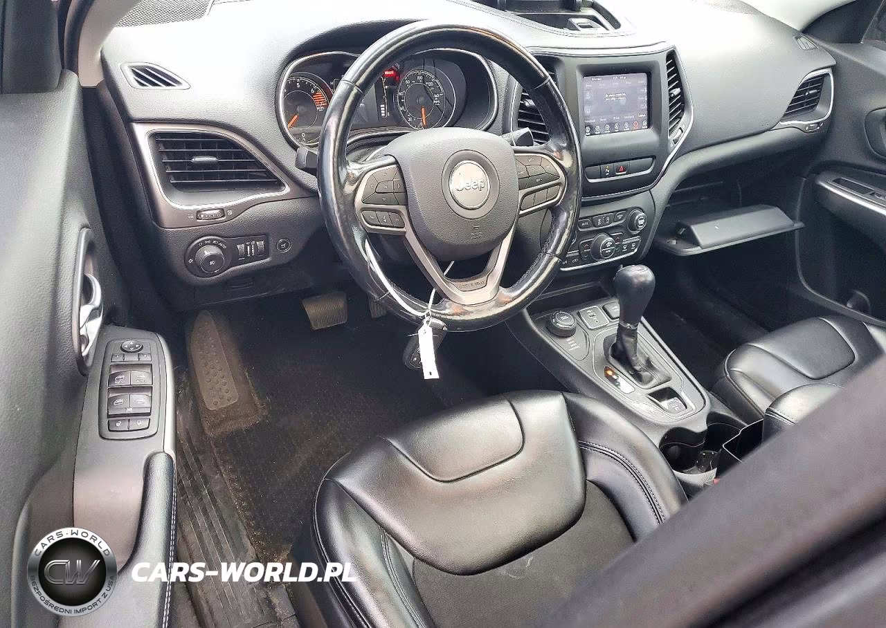 2020 Jeep Cherokee Latitude Plus VIN:1C4PJMLB8LD569062 - 8