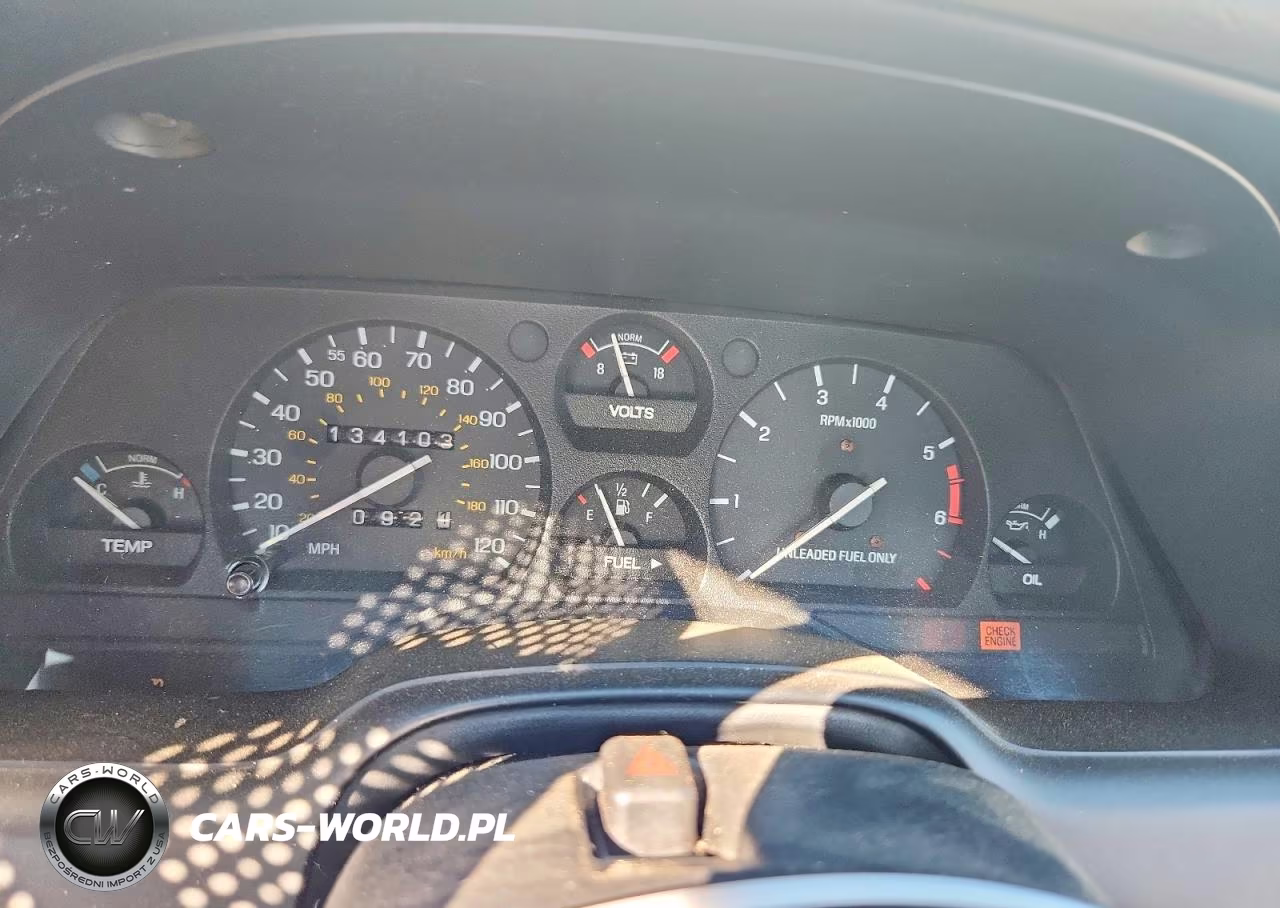 1996 Ford Thunderbird Lx VIN:1FALP62W3TH158101 - 9
