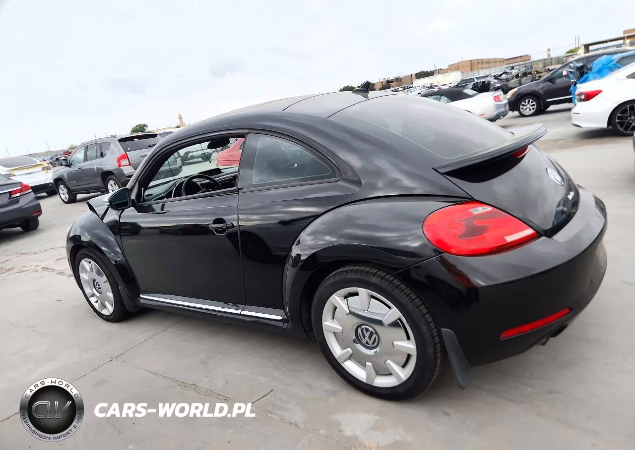 2013 Volkswagen Beetle Turbo VIN:3VWV67ATXDM635457 - 2