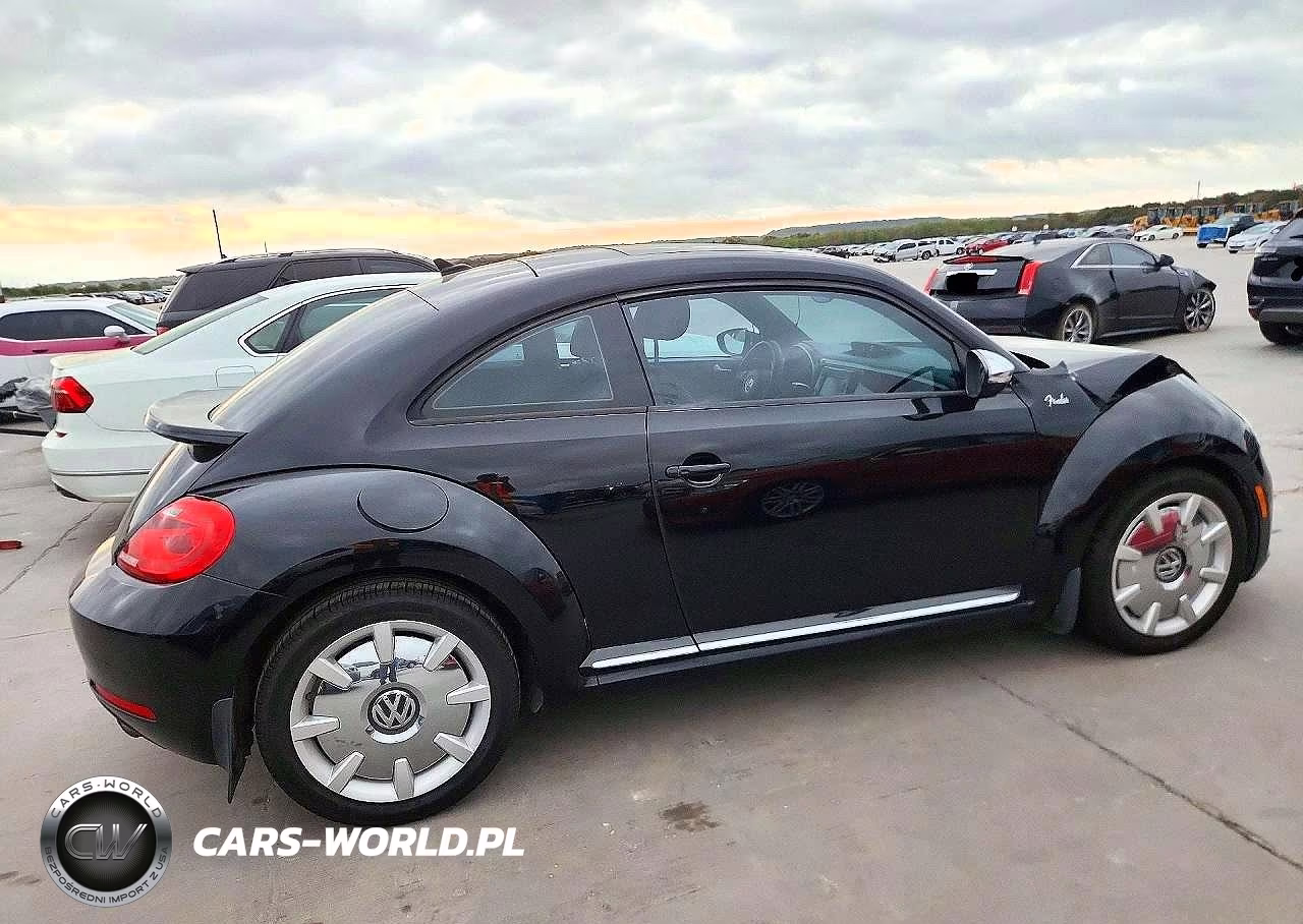 2013 Volkswagen Beetle Turbo VIN:3VWV67ATXDM635457 - 3