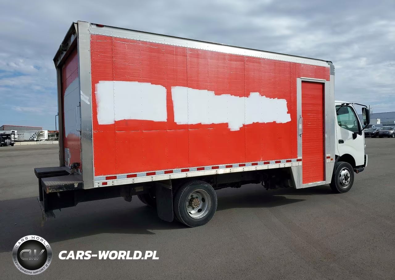 2017 Hino 195 Box Truck VIN:JHHSDM2H0HK005526 - 3