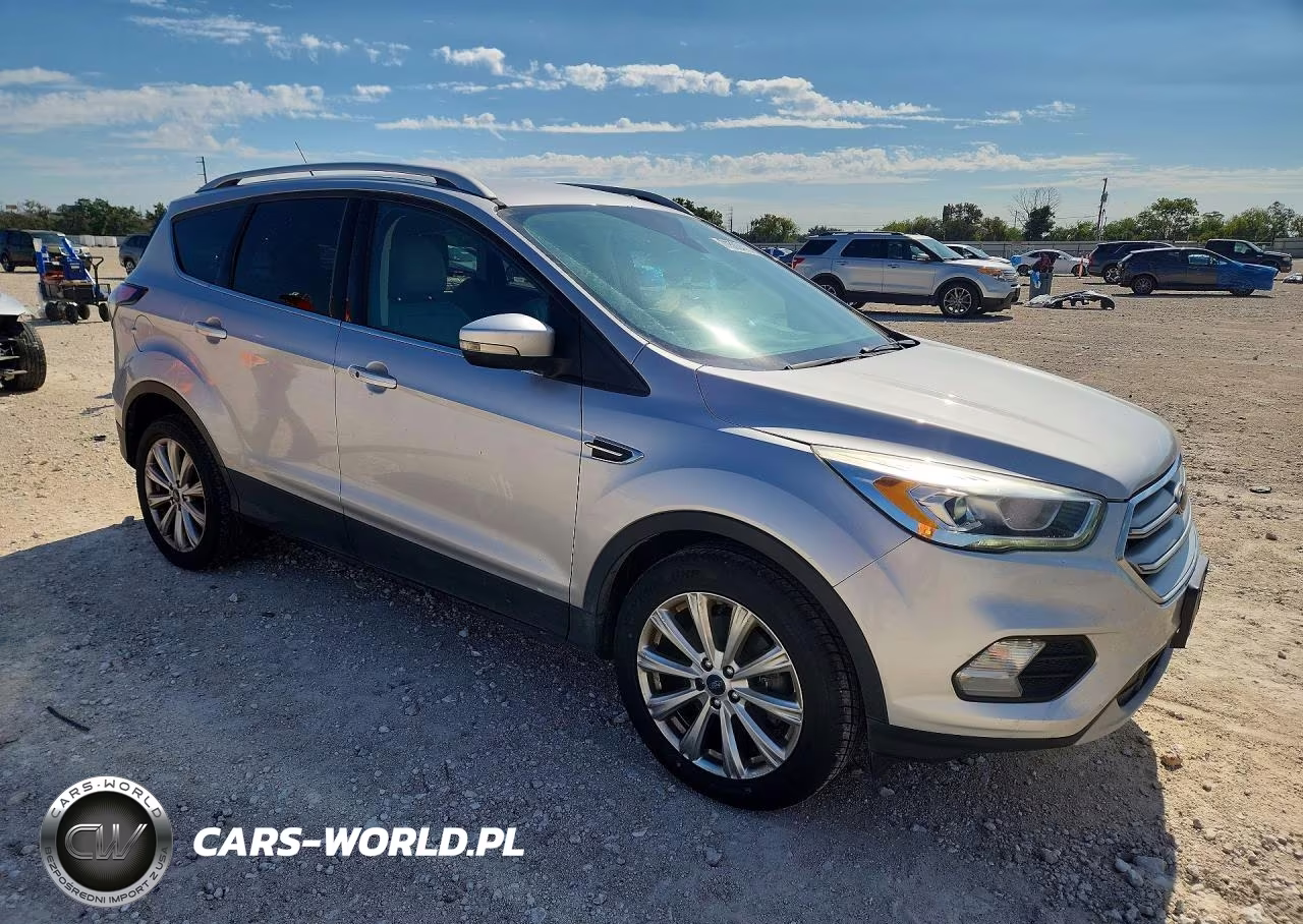 2017 Ford Escape Titanium VIN:1FMCU9J92HUA95938 - 4
