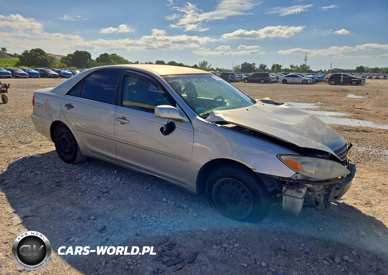 2003 Toyota Camry Le VIN:4T1BE32K13U188286 - 4