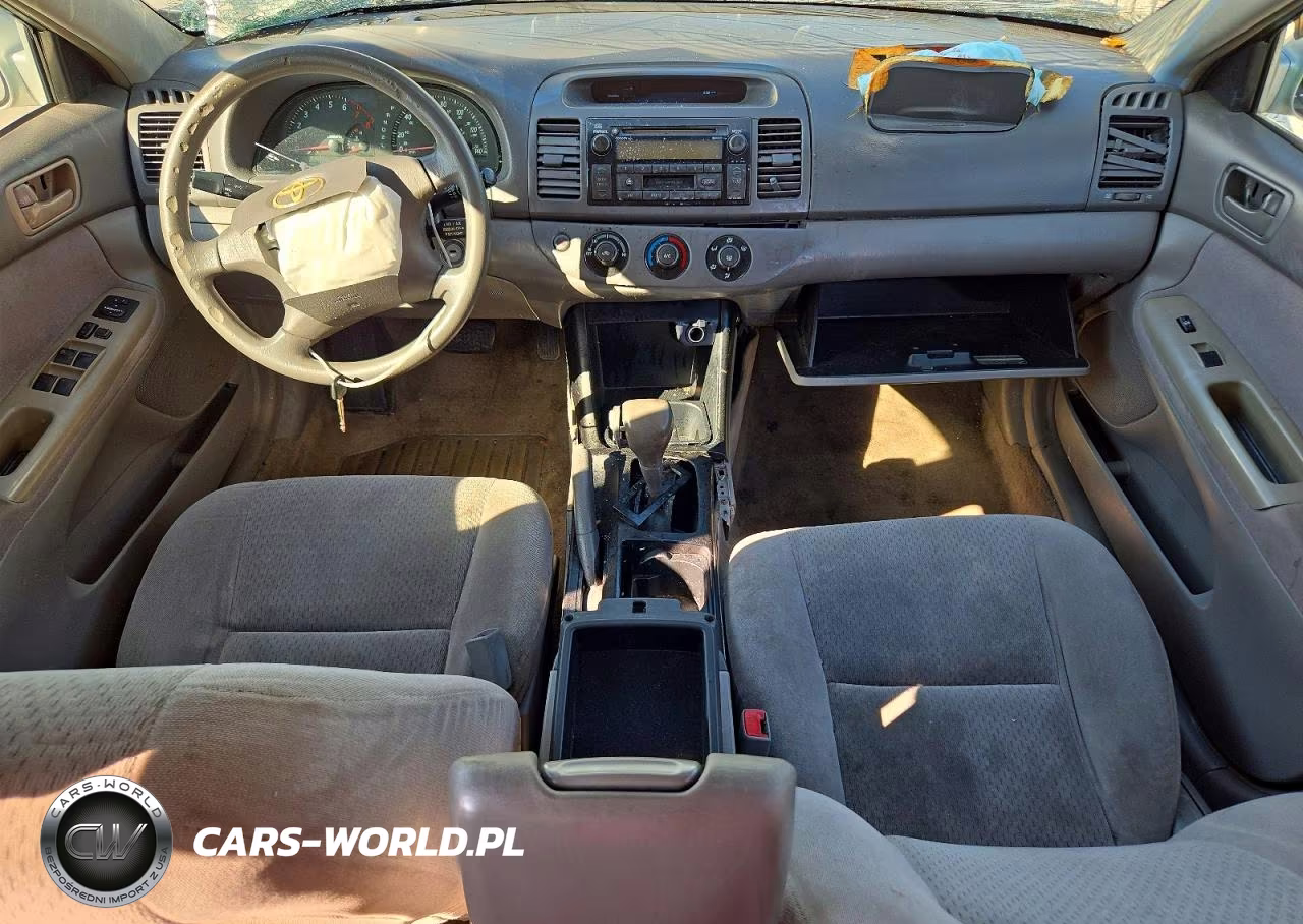 2003 Toyota Camry Le VIN:4T1BE32K13U188286 - 8