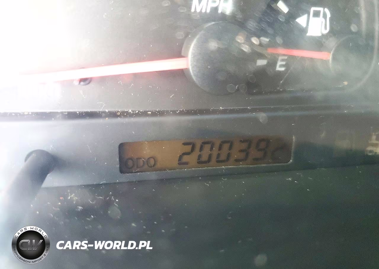 2003 Toyota Camry Le VIN:4T1BE32K13U188286 - 9