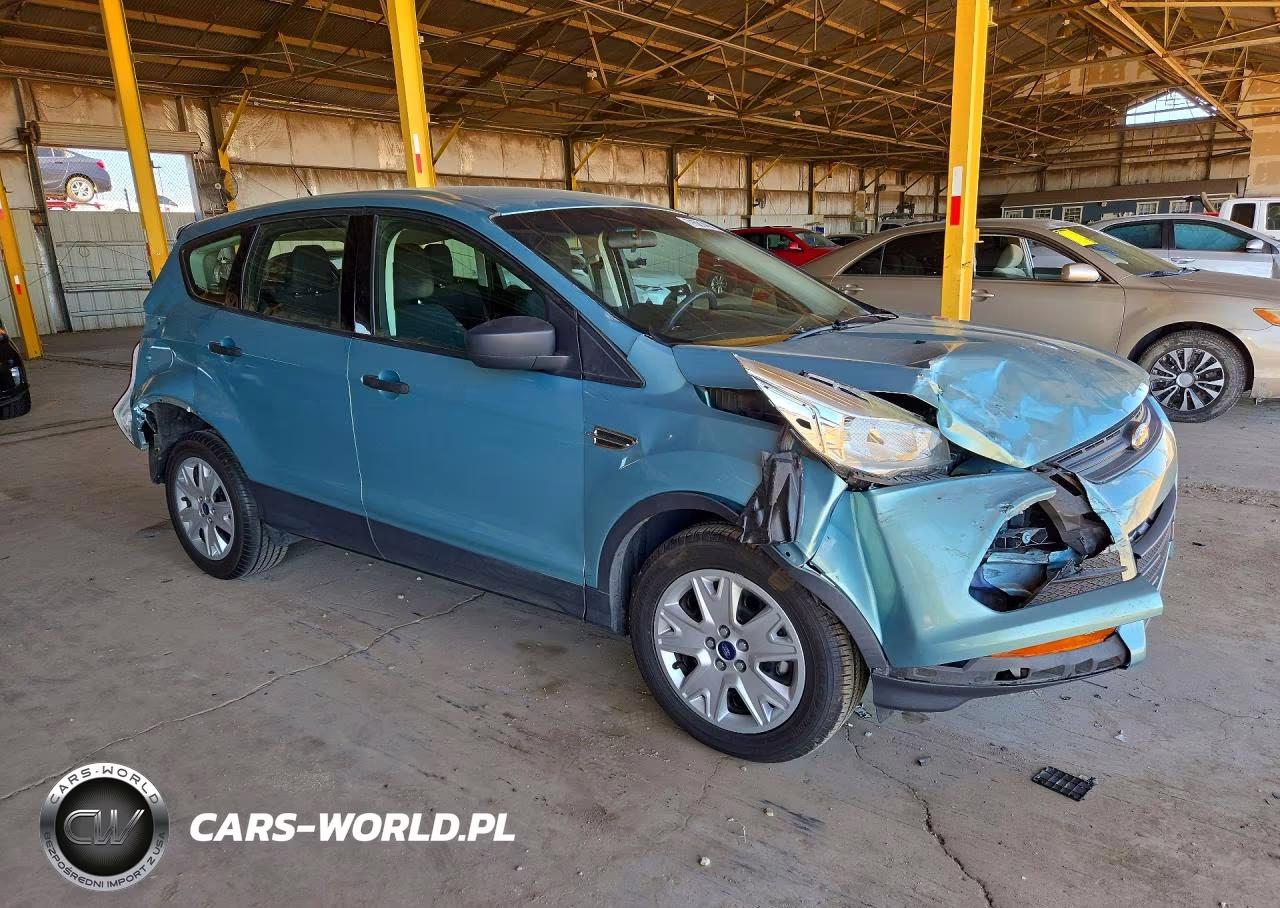 2013 Ford Escape S VIN:1FMCU0F7XDUB83729 - 4