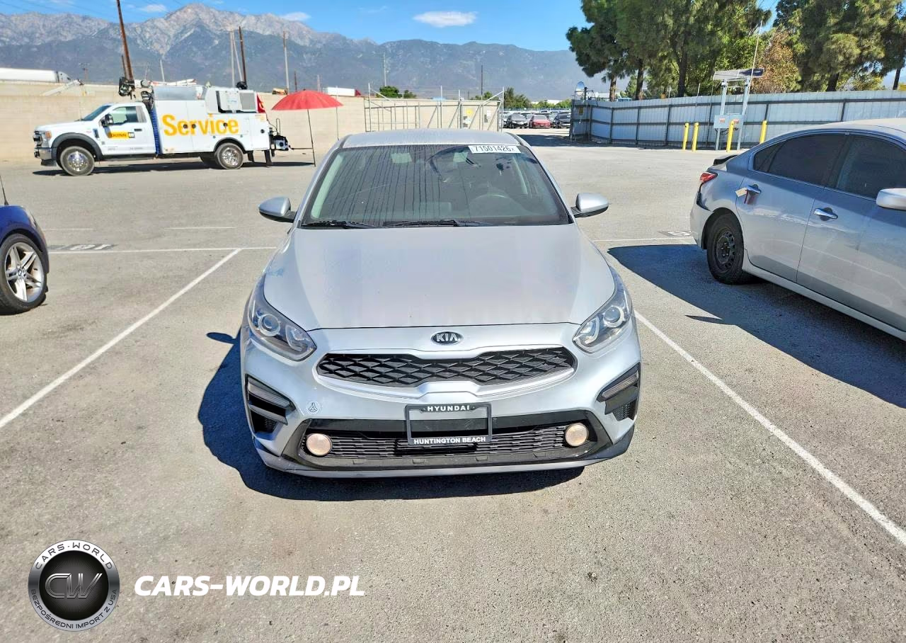 2019 Kia Forte Lxs VIN:3KPF24ADXKE115938 - 5
