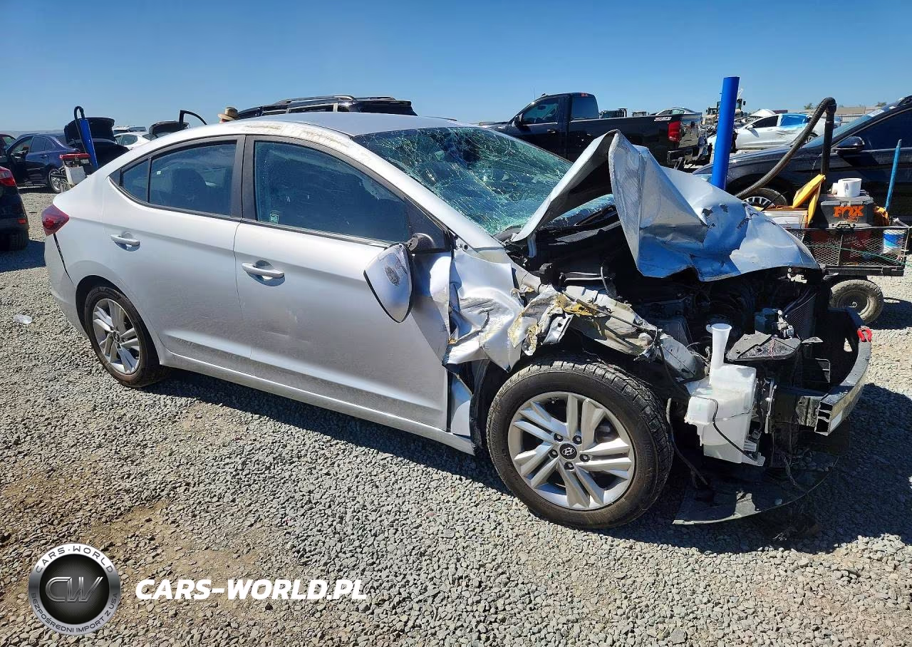 2020 Hyundai Elantra Sel VIN:5NPD84LFXLH508839 - 4