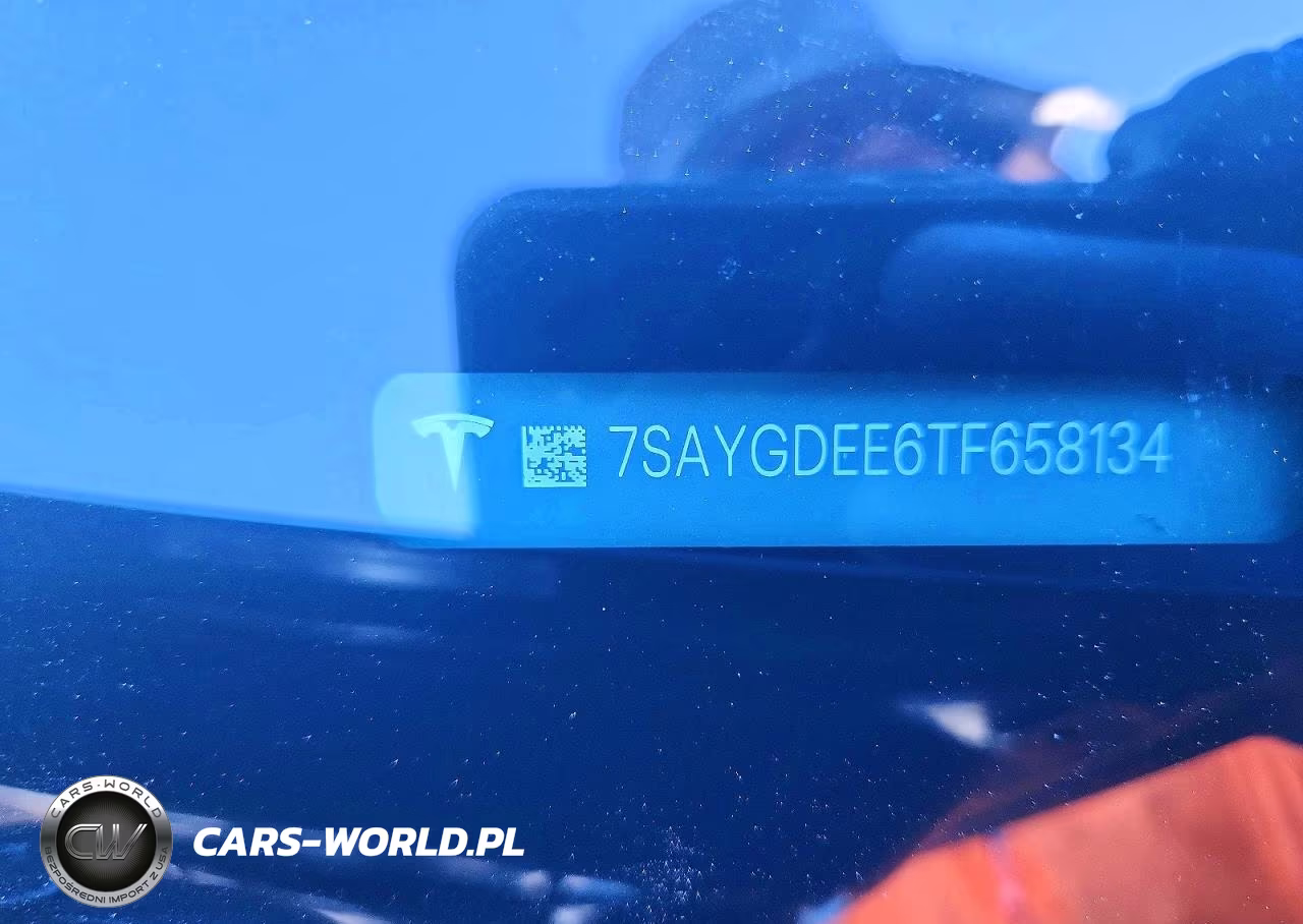 2026 Tesla Model Y VIN:7SAYGDEE6TF658134 - 12