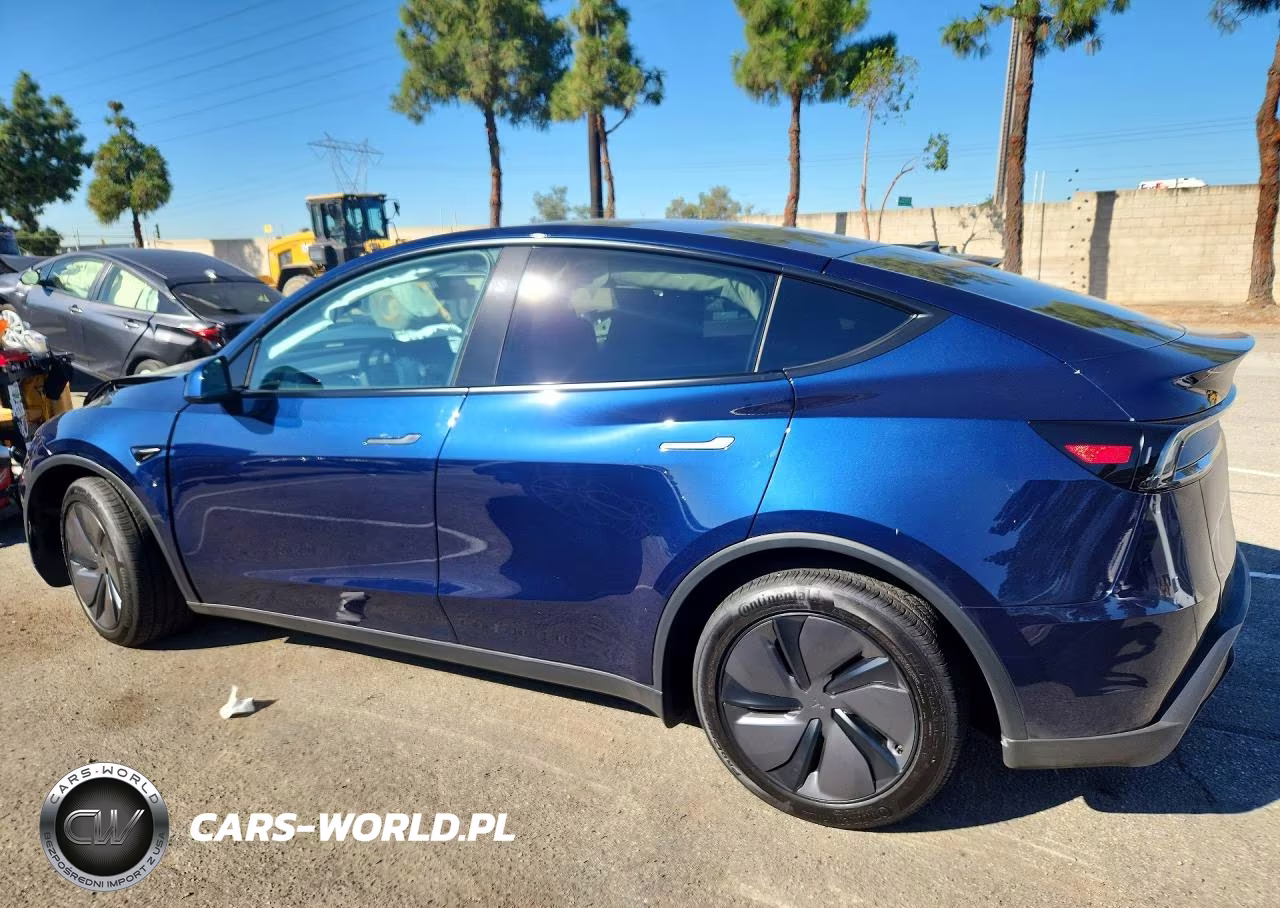 2026 Tesla Model Y VIN:7SAYGDEE6TF658134 - 2