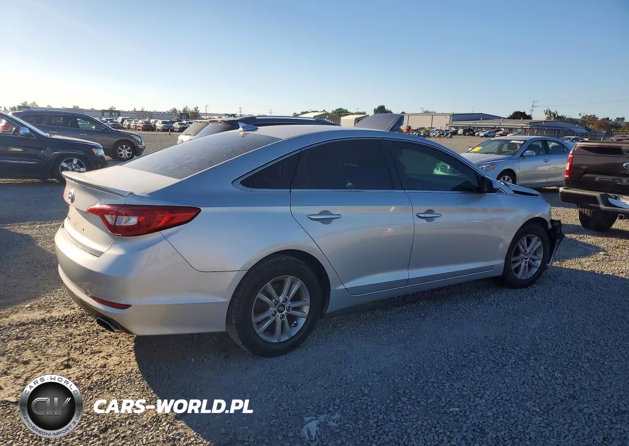 2015 Hyundai Sonata Se VIN:5NPE24AF2FH013483 - 3
