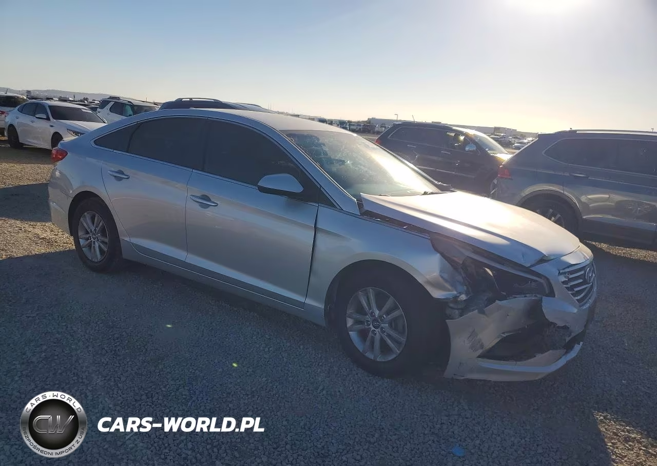 2015 Hyundai Sonata Se VIN:5NPE24AF2FH013483 - 4