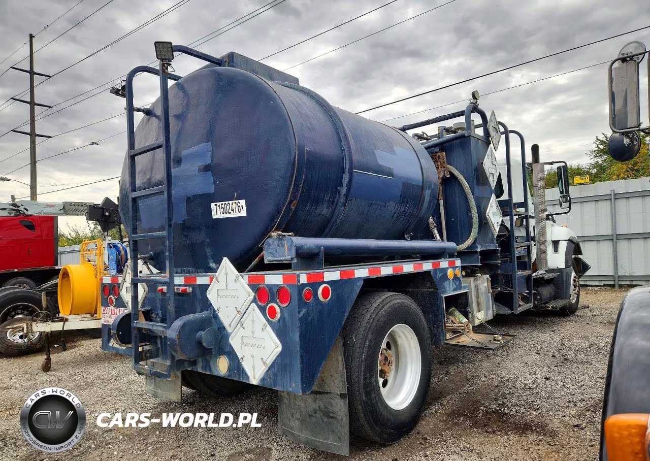 2012 International 7400 Fuel Truck VIN:1HTWCAZN4CJ607543 - 3