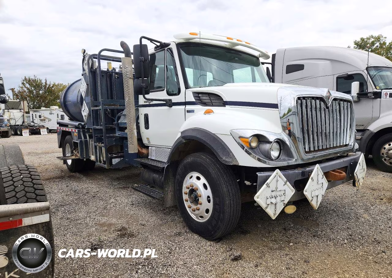 2012 International 7400 Fuel Truck VIN:1HTWCAZN4CJ607543 - 4