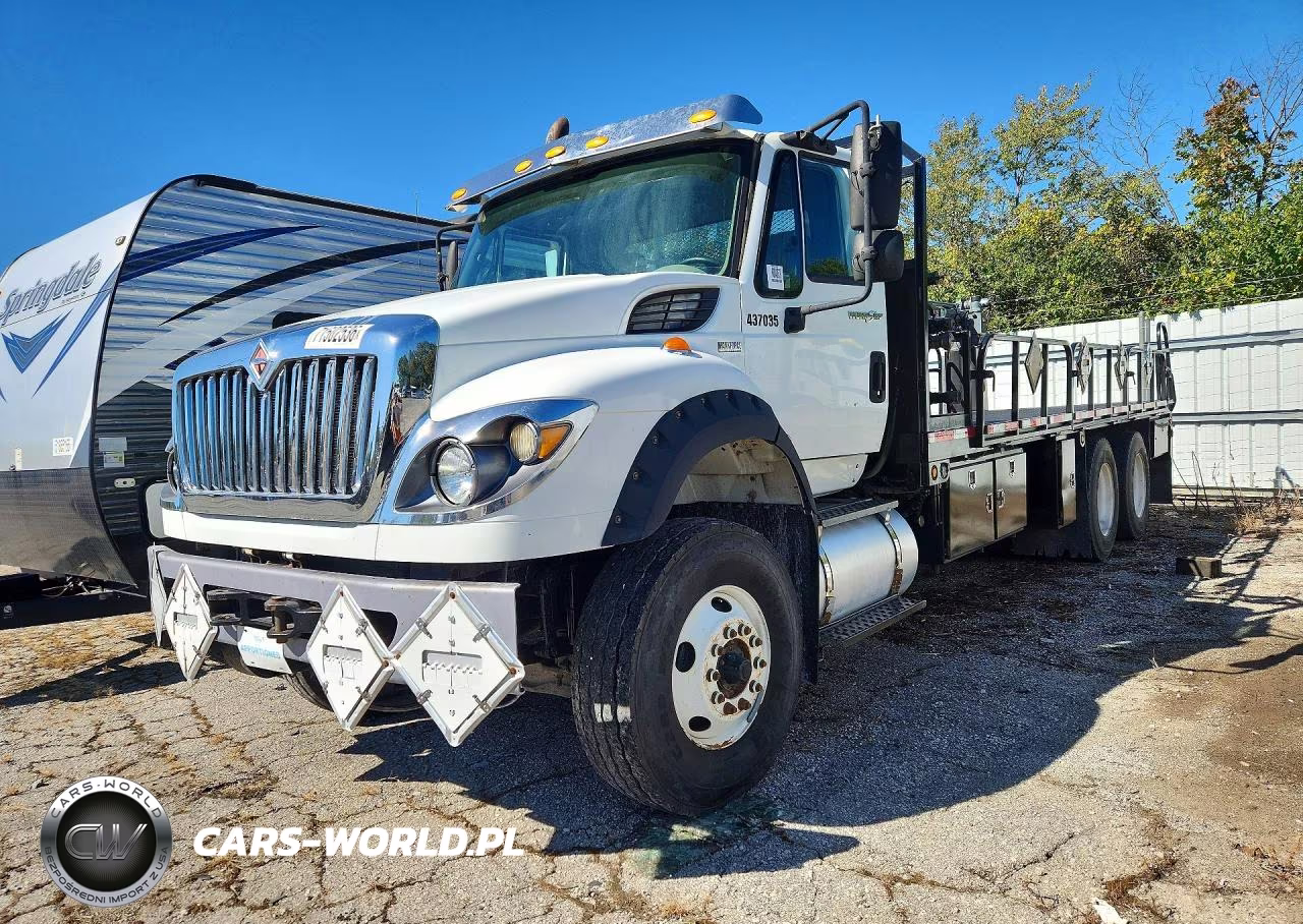 2014 International 7600 Flat Bed Truck – zdjęcie 1 z 13