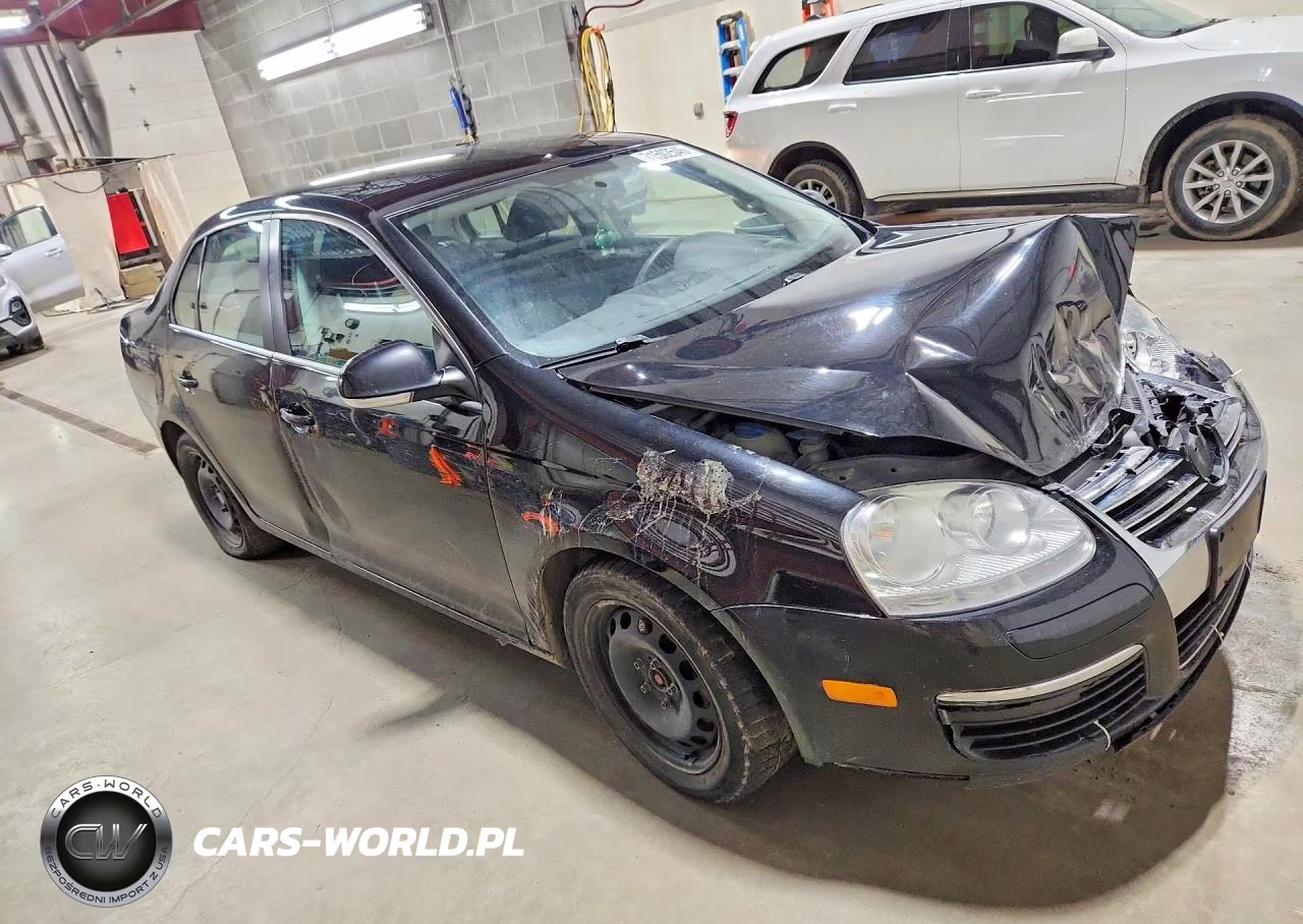 2010 Volkswagen Jetta S VIN:3VWJZ7AJ5AM002008 - 4