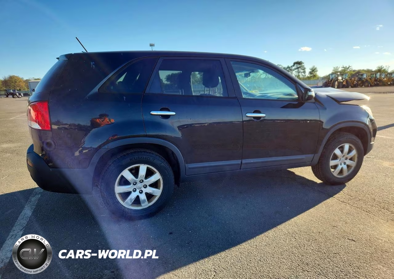 2012 Kia Sorento Lx VIN:5XYKT3A12CG229738 - 3