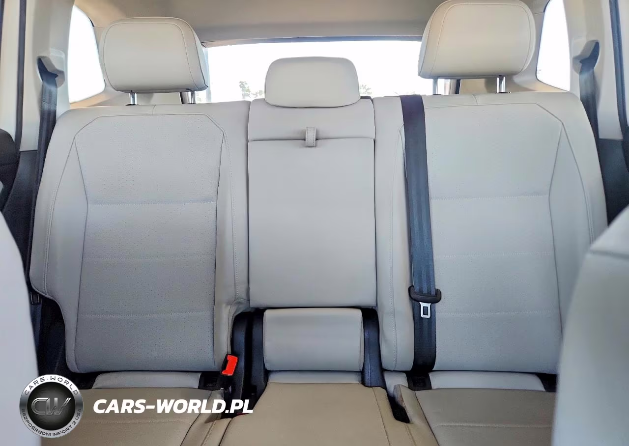 2019 Volkswagen Tiguan Se VIN:3VV2B7AX6KM101178 - 10