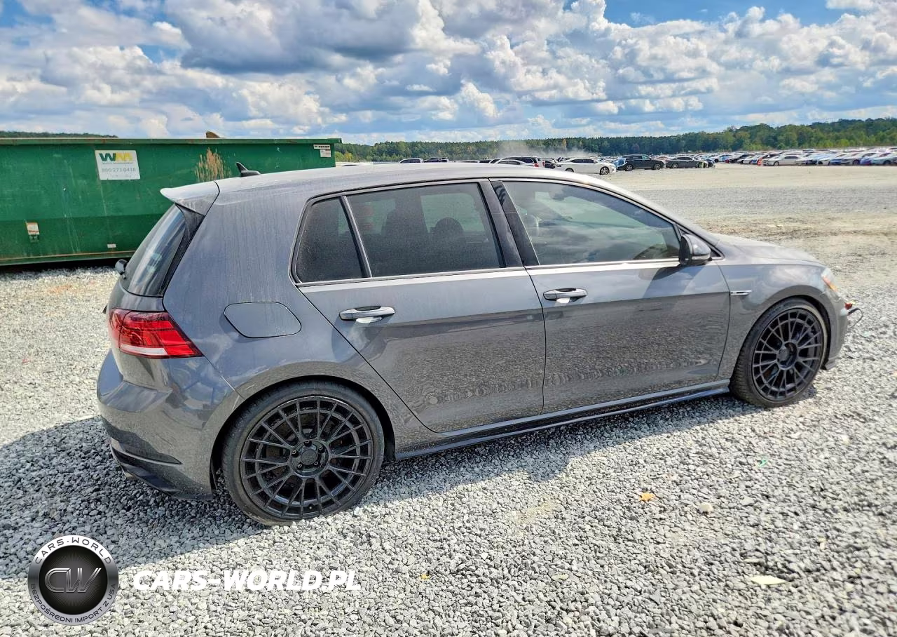 2018 Volkswagen Golf R VIN:WVWWF7AU6JW184992 - 3